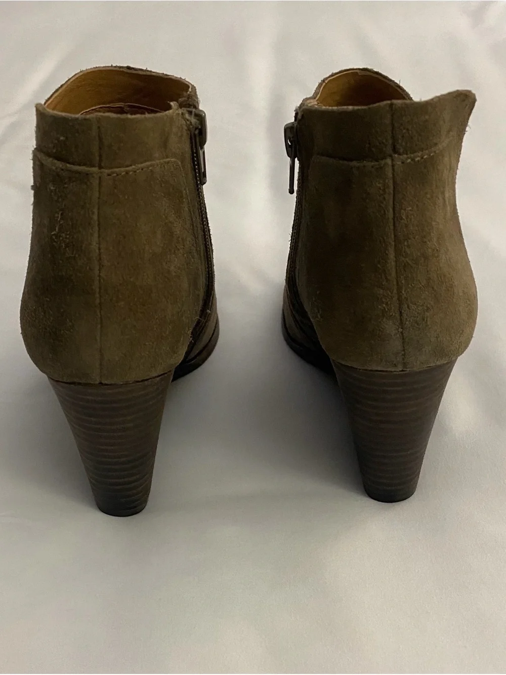 Lucky Brand Antique Green Suede Yabba Wedge Ankle Boots Size 8.5